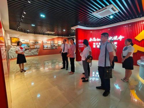 【快讯】海南省三亚技师学院严琼书记一行到我校参观交流